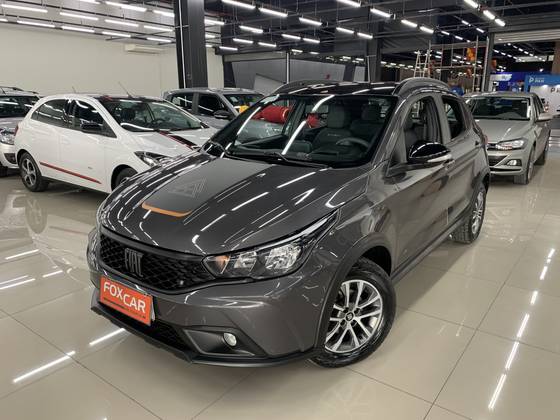 FIAT ARGO 1.3 FIREFLY FLEX TREKKING CVT FIAT ARGO 1.3 FIREFLY FLEX TREKKING CVT